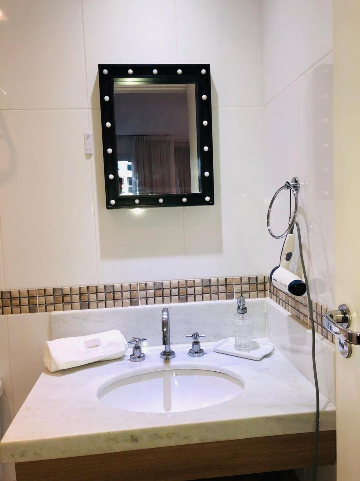 Apartamento Flat Maravilhoso Inteiro Na Barra Da Tijuca Com Garagem Rio de Janeiro