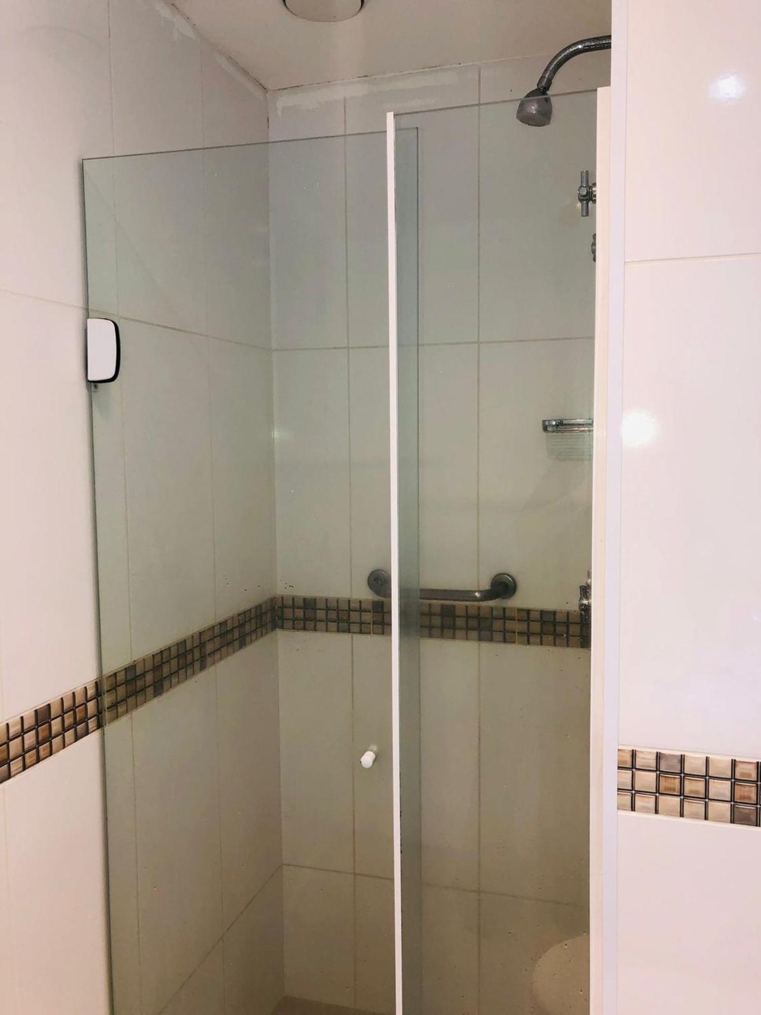 Flat Maravilhoso Inteiro Na Barra Da Tijuca Com Garagem *